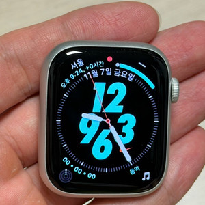 애플워치8 실버 알루미늄 45MM 셀룰러 화이트밴드