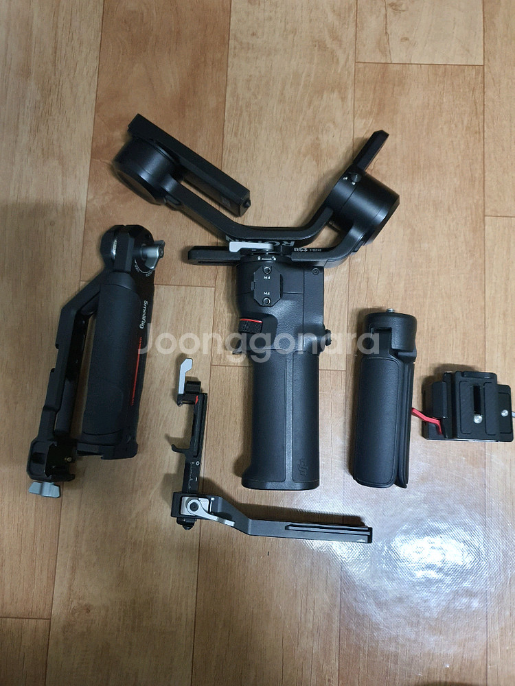DJI 로닌 RS3 mini 짐벌 팝니다--1