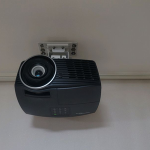 옵토마 HD50 프로젝터와 그랜드뷰 GSR-120H 120인치 스크린