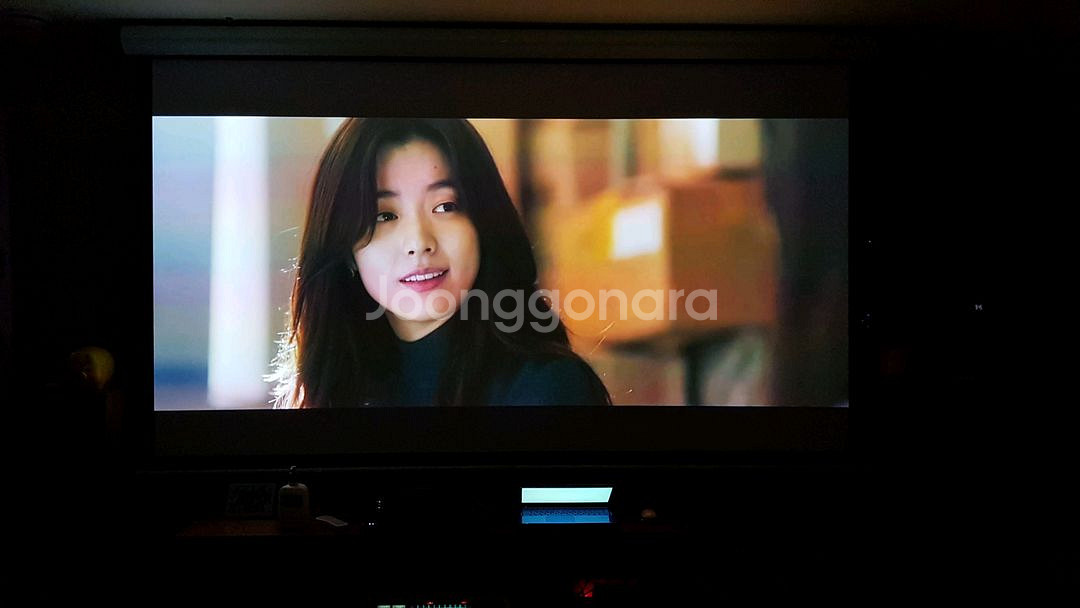 옵토마 HD50 프로젝터와 그랜드뷰 GSR-120H 120인치 스크린--8