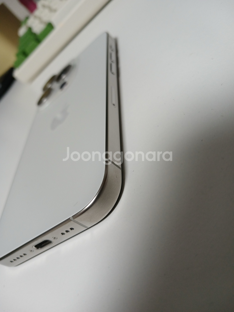 아이폰 15 프로 1테라 화이트 티타늄 (배터리 100%)--3