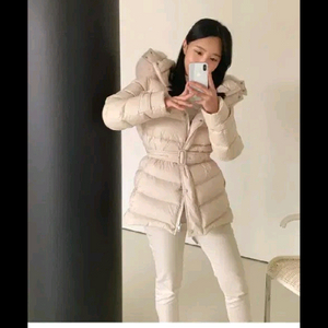 어라운드율 사가폭스퍼 구스다운 크림 하프 새상품