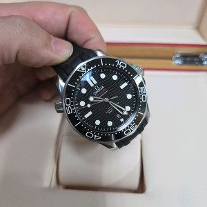 오메가 씨마스터 300 다이버 검판 시계