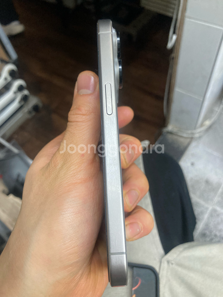 아이폰15프로 내추럴티타늄 256gb--6