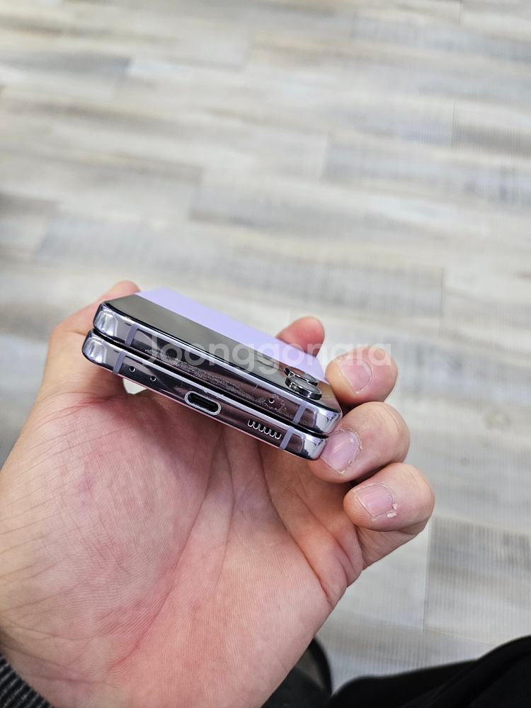 실사진 삼성 갤럭시Z플립4 판매 중고폰--3