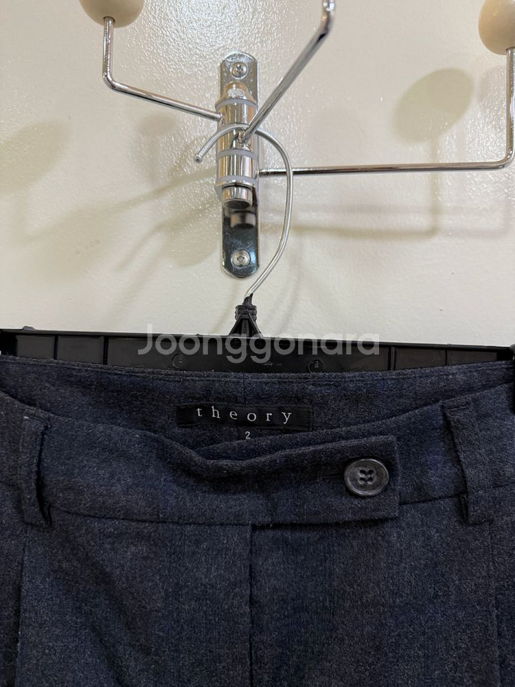띠어리 theory 모직 쇼츠 정품--1