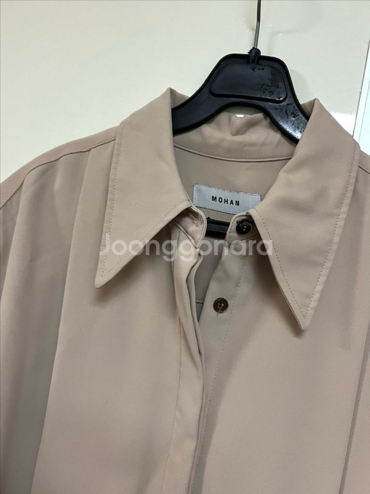 모한 MOHAN TOS CREPE TUCK SHIRT 크레이프 턱 셔츠 핀턱 플리츠 블라우스 베이지--14