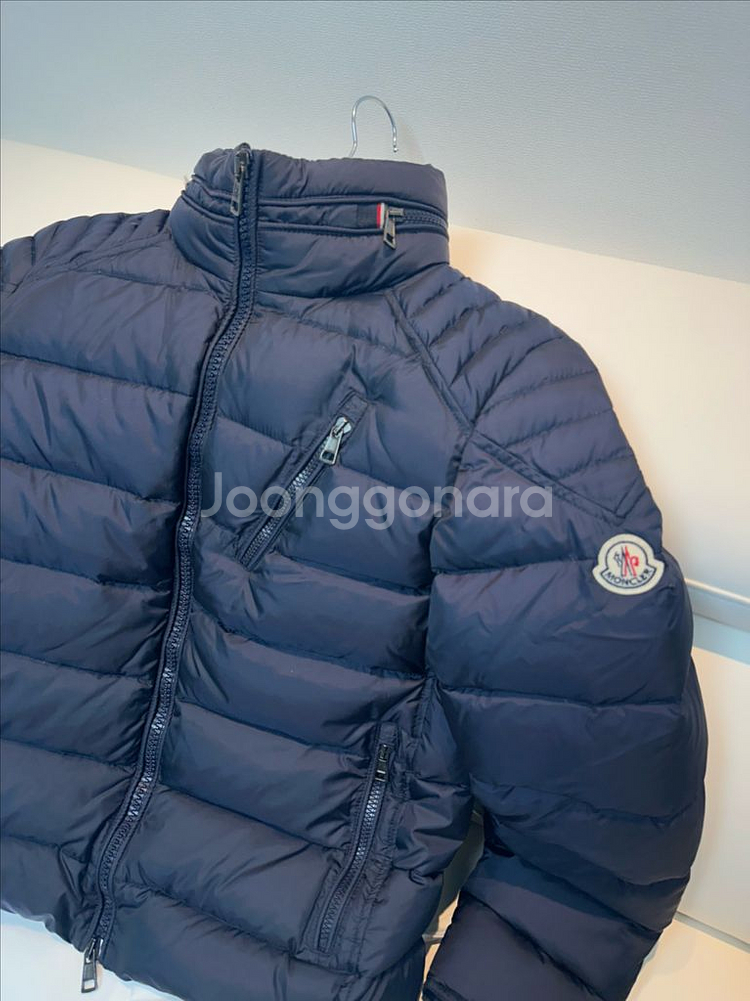 [새상품급/2] 몽클레어 패딩 중경량 네이비--1
