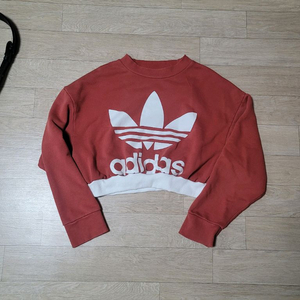 아디다스 크롭 맨투맨 재미삼아 커스텀 빈티지