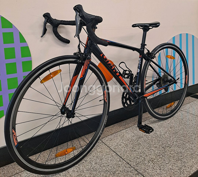 (2018.신형클라리스r2000) 자이언트SCR2로드싸이클(25만원)--3