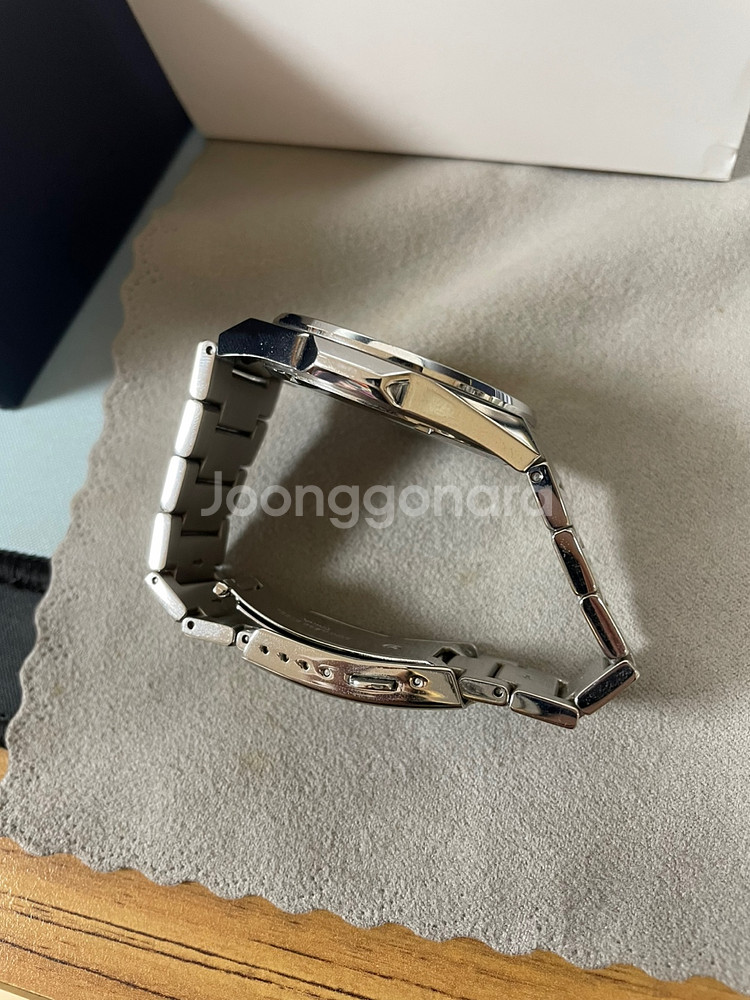 카시오 에디피스 EFB-108D-7AV 에틸러스 카시오크 쿼츠 시계 판매합니다.--2