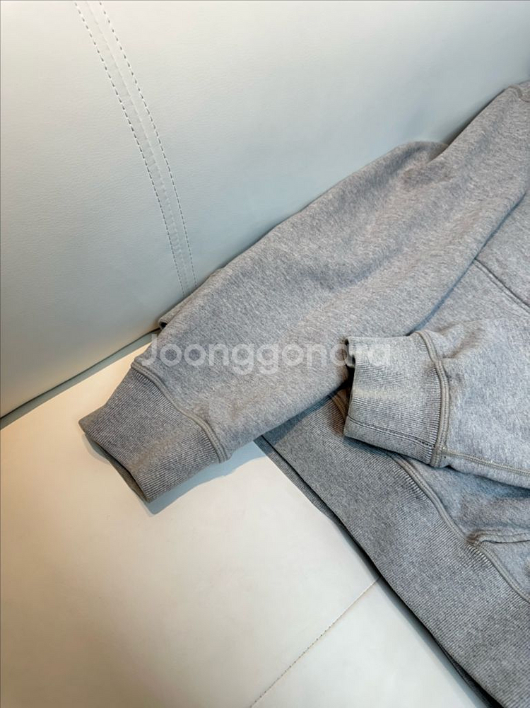 [46] 우영미 백로고 회색 후드티--3