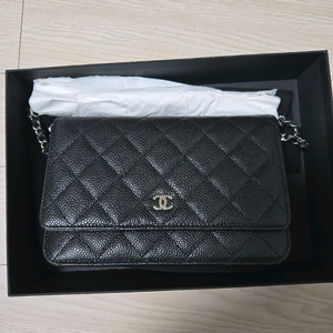 샤넬 클래식 woc 블랙 은장 캐비어 똑딱이 내장칩 새상품