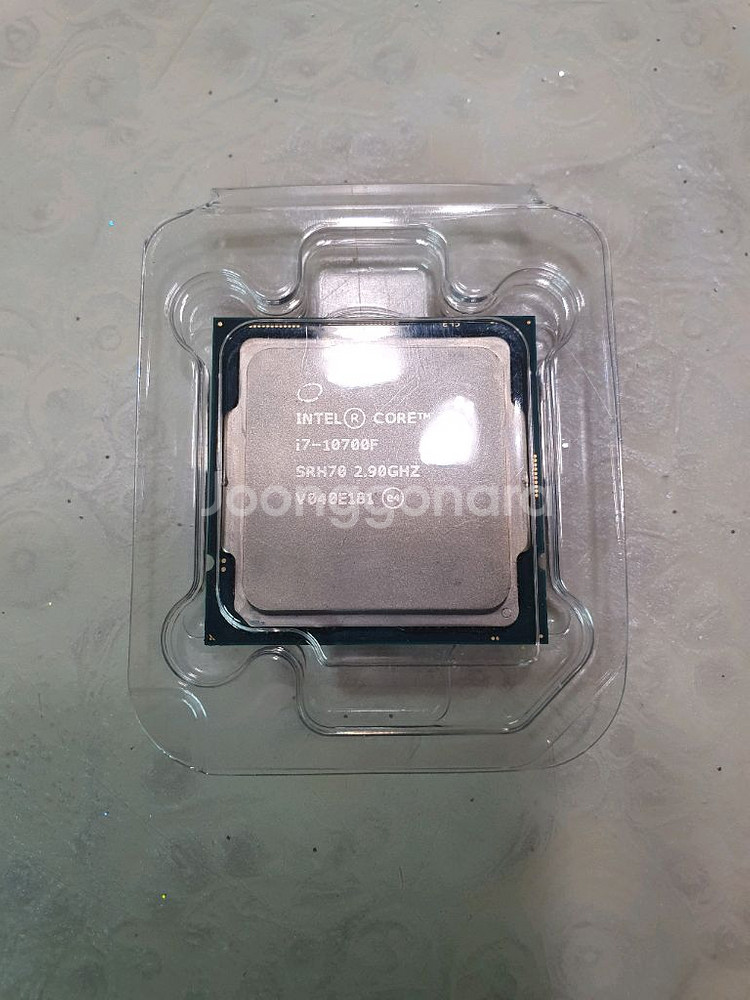 인텔 코어 i7-10700F CPU입니다--0