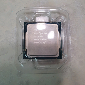 인텔 코어 i7-10700F CPU입니다
