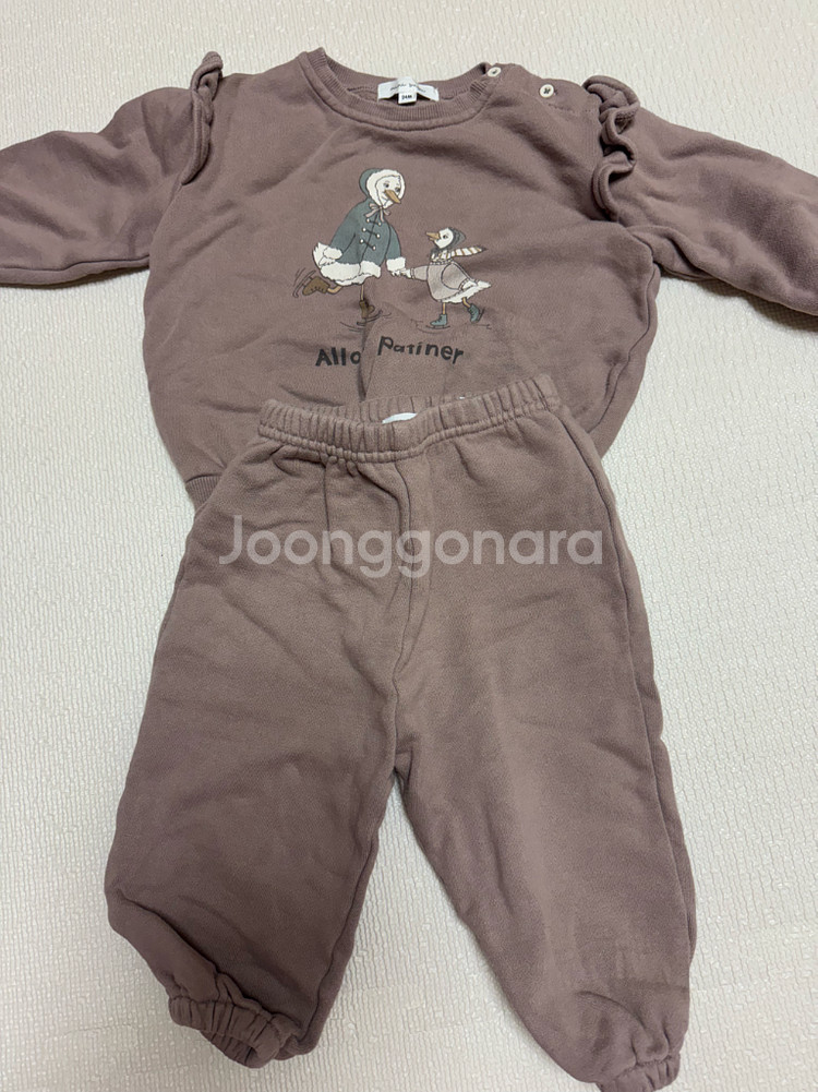 90사이즈 베베드피노 슈슈앤크라 블루독 여아 상하복세트 원피스--8