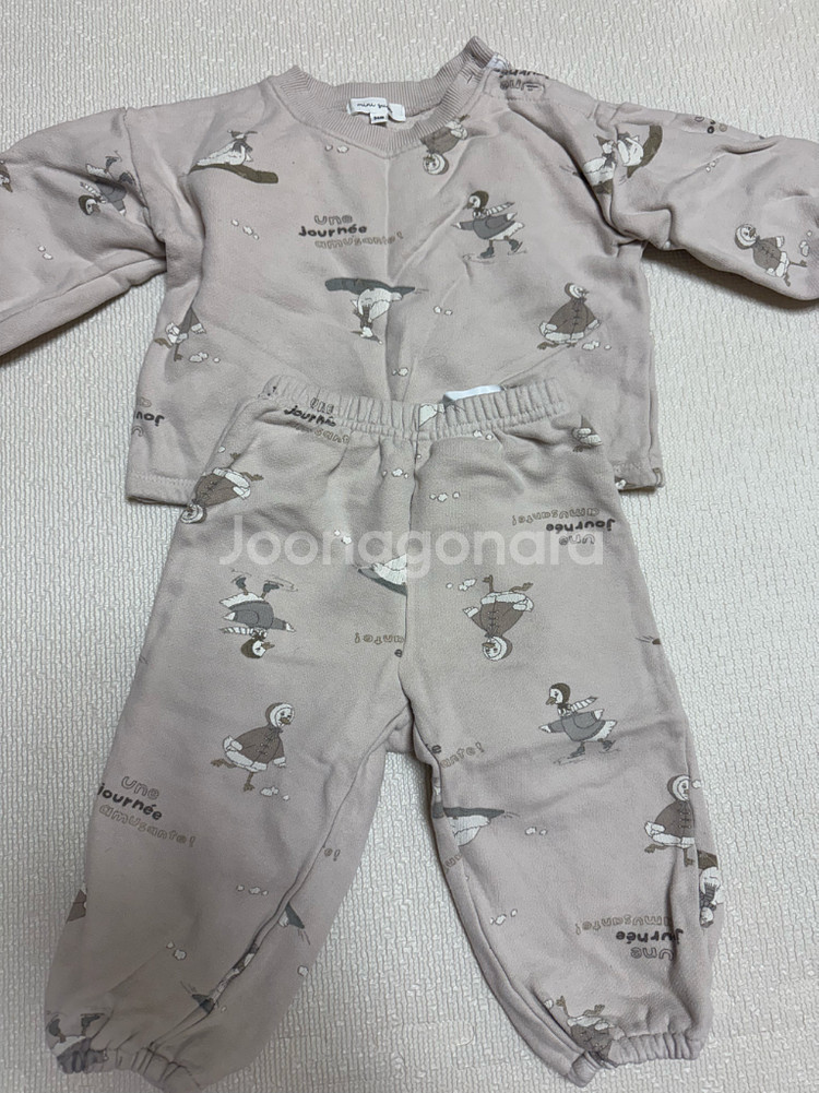 90사이즈 베베드피노 슈슈앤크라 블루독 여아 상하복세트 원피스--7