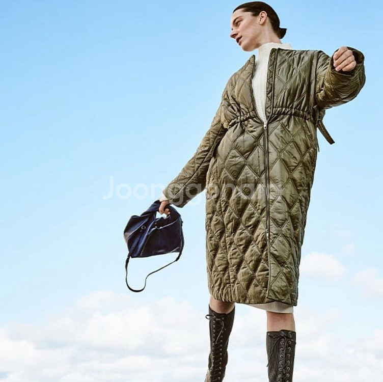 송혜교 가니 퀼팅 패딩 롱 코트 카키--3