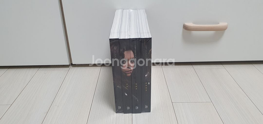 오펀 블랙 BBC 영드 대본집 판매(미개봉)--2