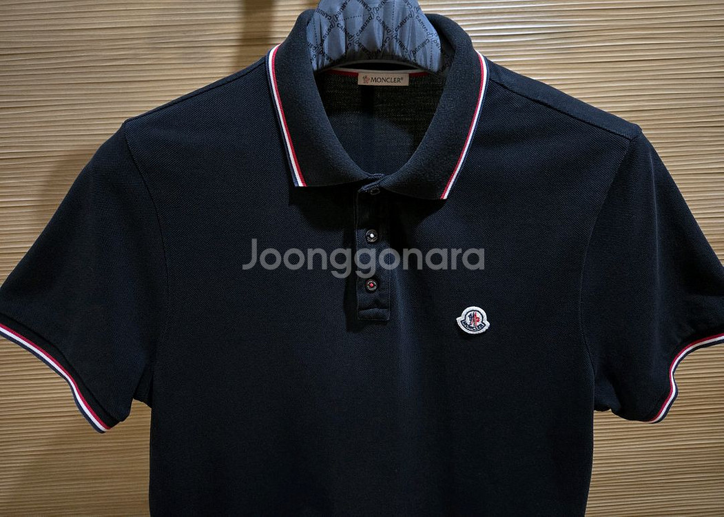 몽클레어 와펜 반팔티 L. 구찌,톰브라운,스톤아일랜드--1