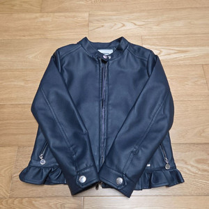 레노마 키즈 레더 자켓 네이비130 상태최상 팝니다.