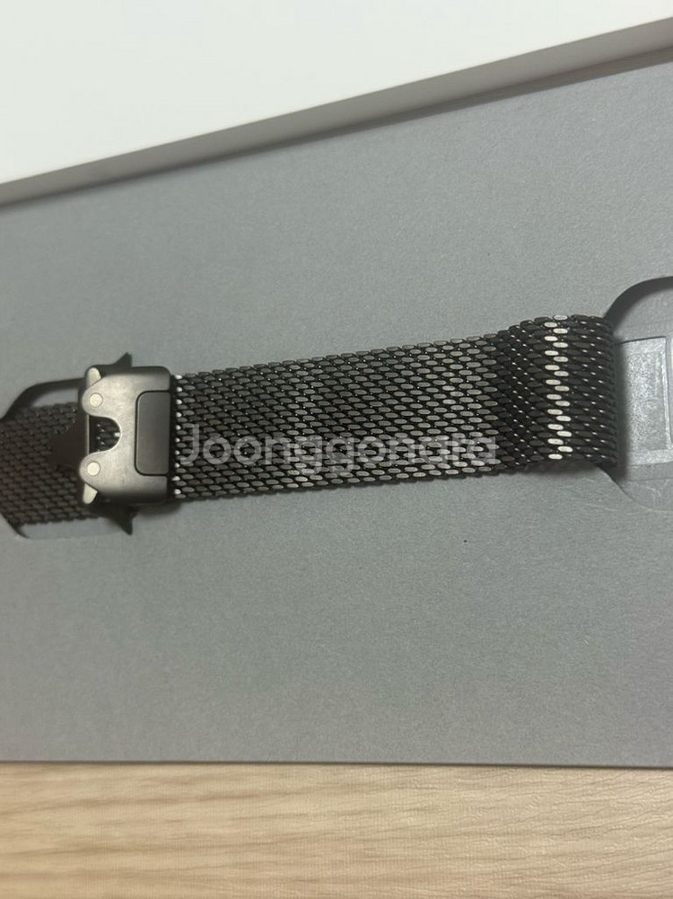 애플워치 울트라 티타늄 블랙 밀레니즈루프 L 풀박--2