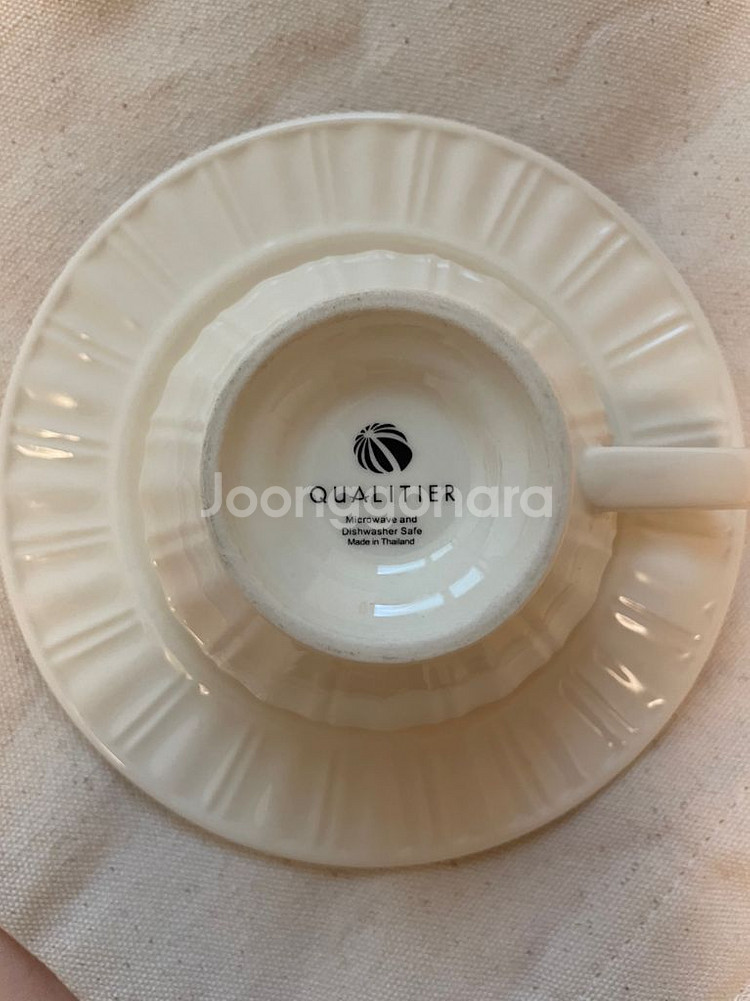 프리미엄 화이트 포슬린 양각음각 커피잔 찻잔 아스티에풍--3