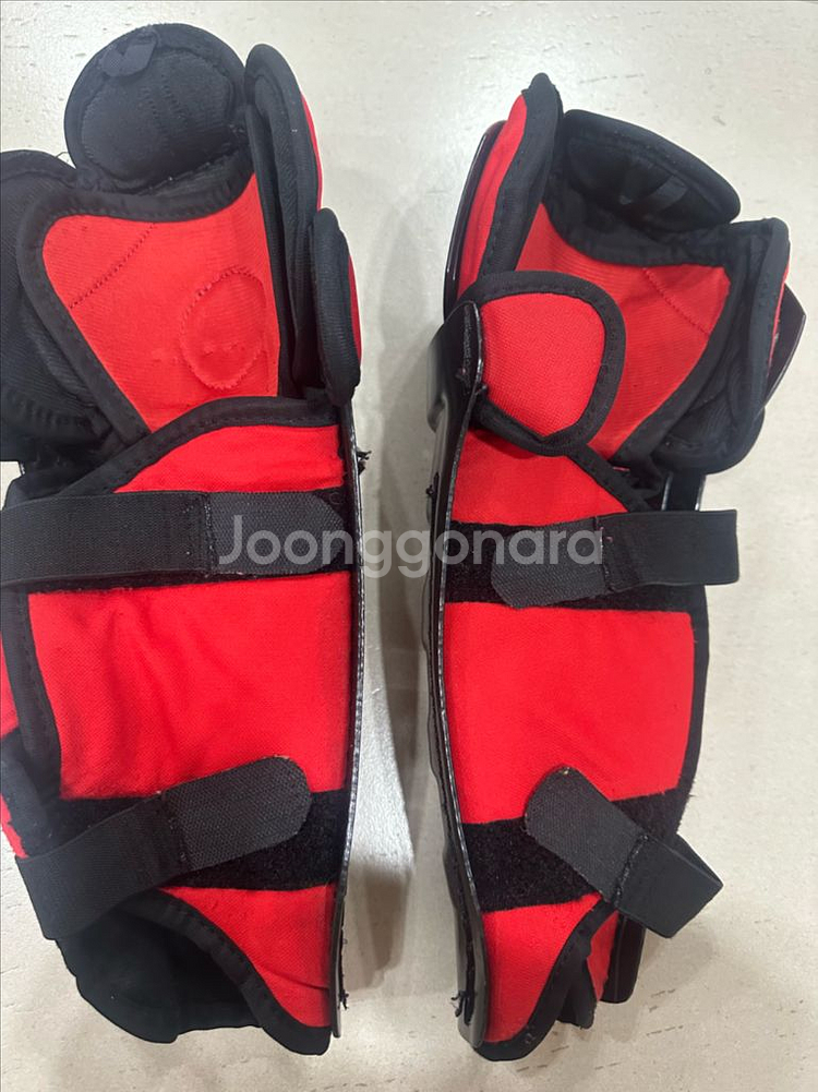 아이스하키 CCM 신가드 12인치 (주니어)--1