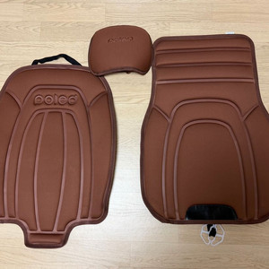 폴레드 3Dx 카시트 보호매트 플러스 팝니다