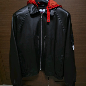 스톤아일랜드 슈프림 가죽 자켓