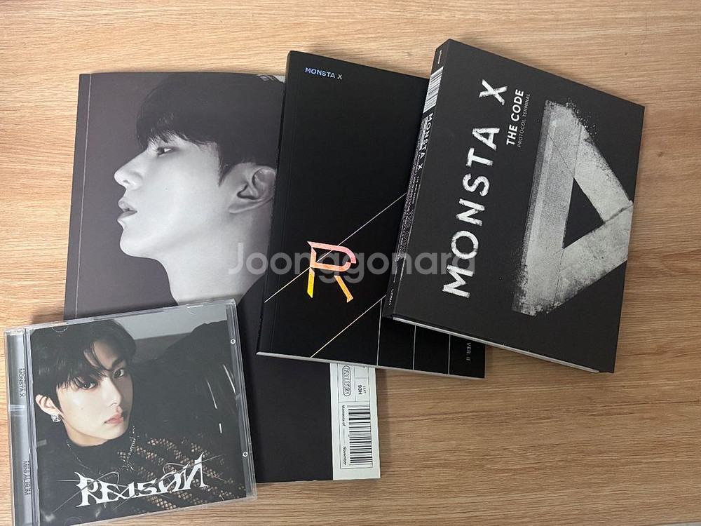 몬스타엑스 앨범 포카--1