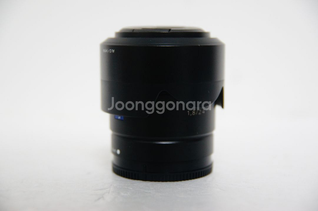 [소니] 칼이사 SEL 24mm f1.8 팝니다.--1