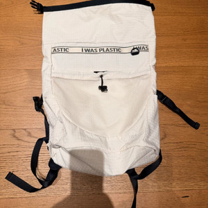 [ 한 번 이용] 아이워즈플라스틱 IWP 에코 노마드 백팩 17L