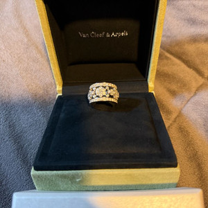 18k 천연다이아 반지