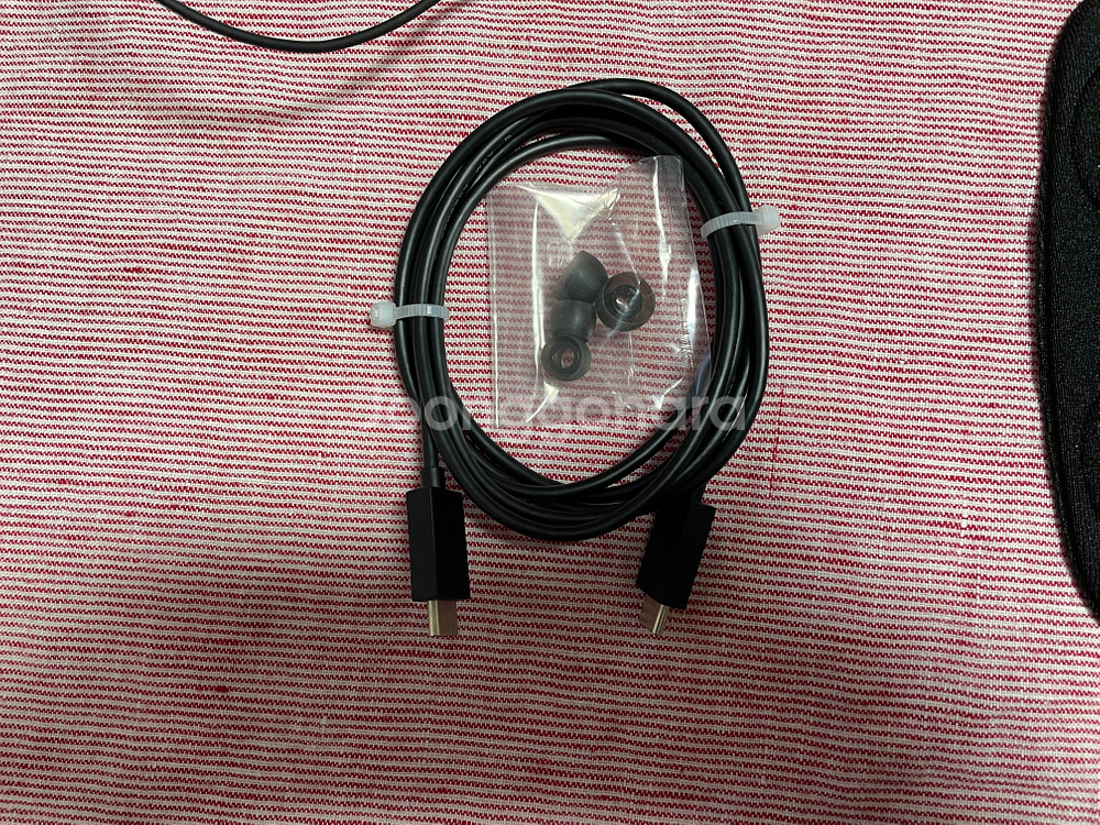 플스5 PSVR2 풀셋 정품충전기/렌즈가이드/신테크 보관가방--1