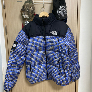 슈프림 x 노스페이스 눕시 패딩 점퍼