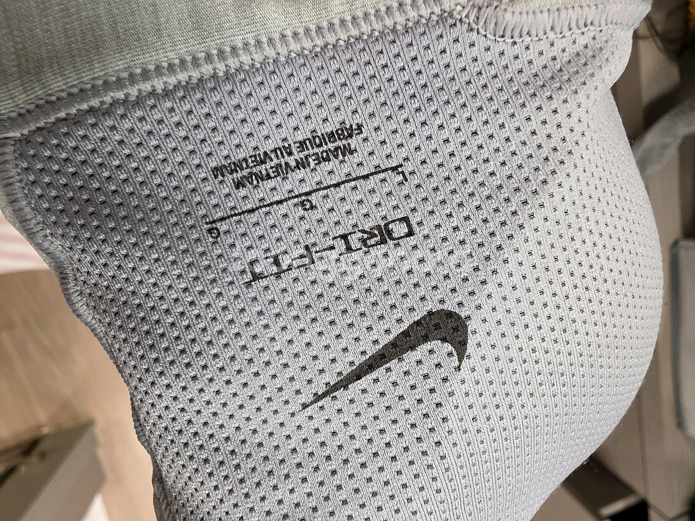 나이키 스우시 프런트 지퍼 스포츠 브라 L--1