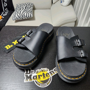 닥터마틴 닥스 블랙 슬리퍼