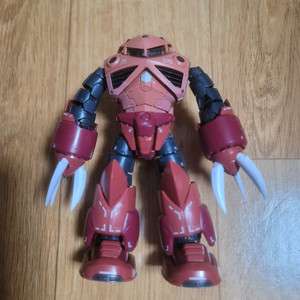 RG 1/144 즈고크 샤아 전용기 건담 건프라 프라모델 가조립