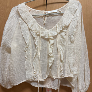 플리츠 블라우스