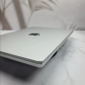 맥북 프로 m2 14인치 16 512 / 외관 하자