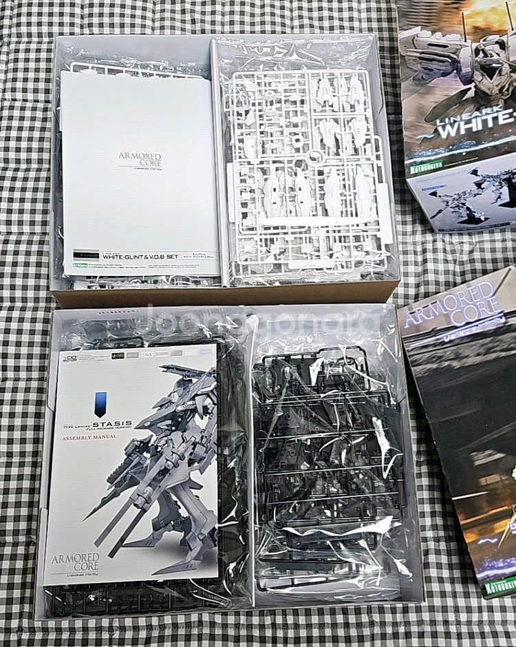 건담 프라모델 코토부키야 아머드코어 화이트글린트 + 스테이시스 미개봉 일괄 판매--1