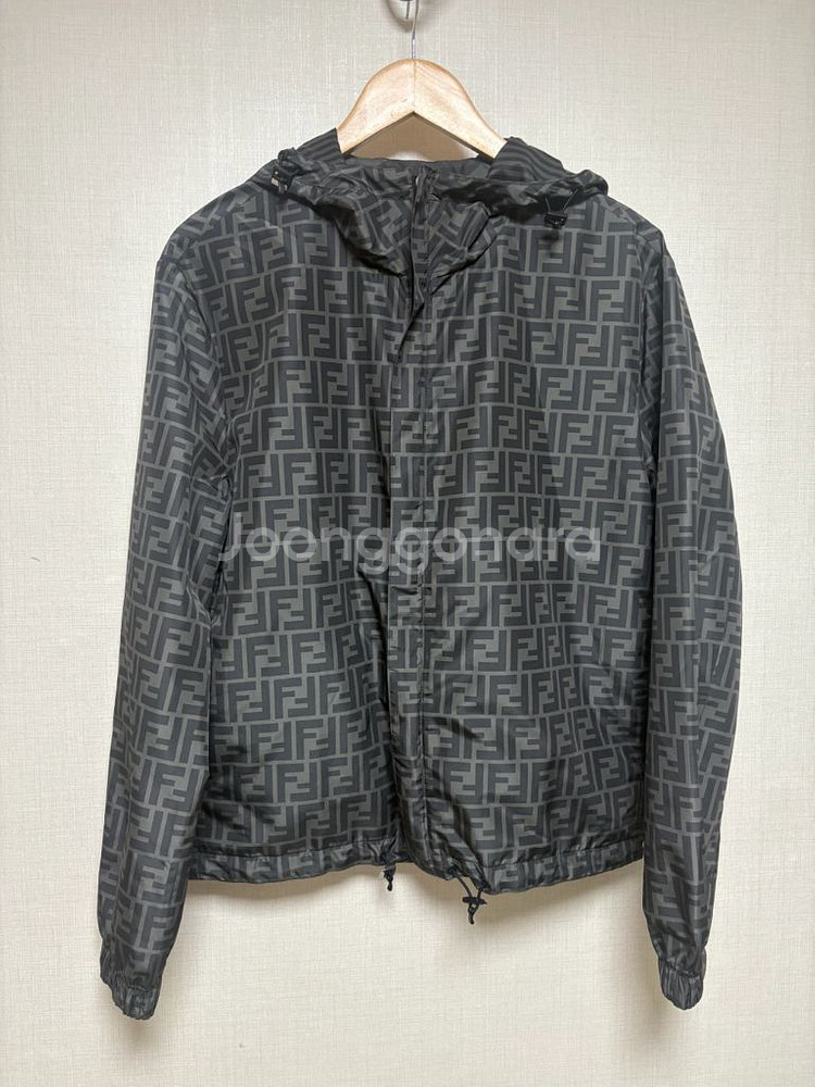 [새상품급] 펜디 리버서블 양면 바람막이--0