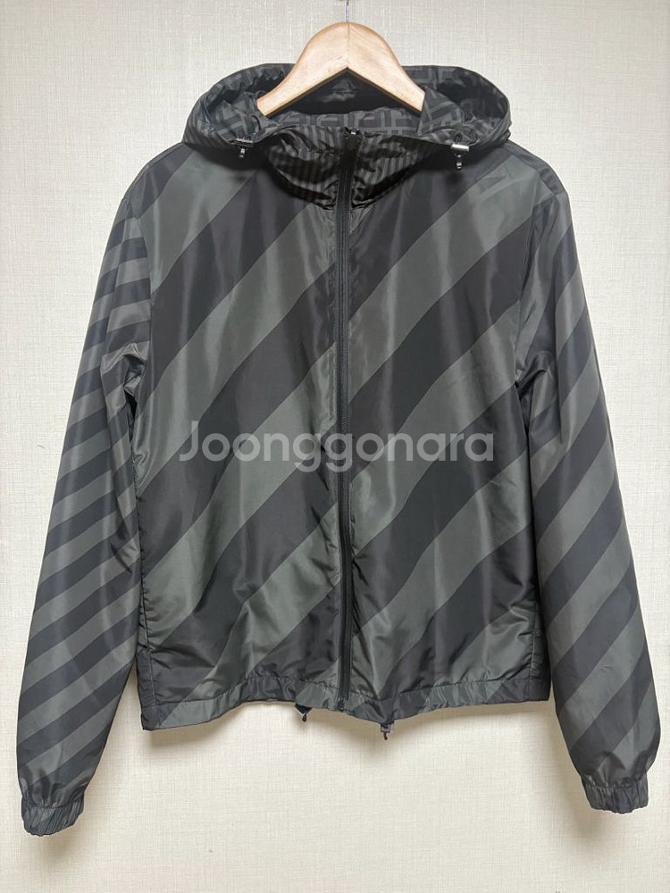 [새상품급] 펜디 리버서블 양면 바람막이--1