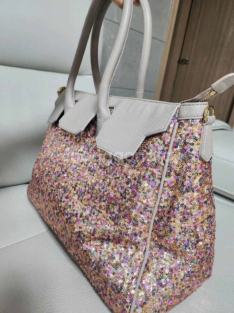 제이에스티나 스팽글 토트백 숄더백 소가죽가방--1