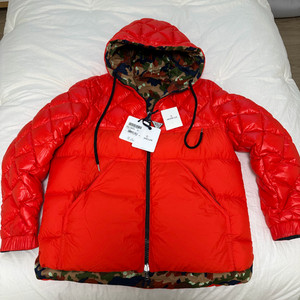 (정품) 몽클레어 남성 루즈핏(보더핏) 양면패딩 판매