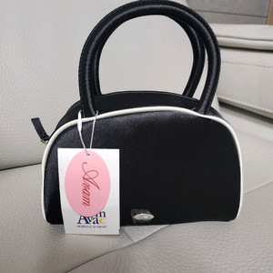 AVAM 아밤 새틴 미니 토트백 블랙