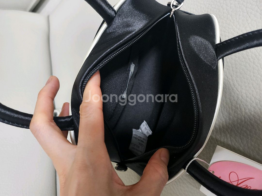 AVAM 아밤 새틴 미니 토트백 블랙--7