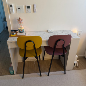 리바트소형테이블 및 까사미아의자셋트 판매