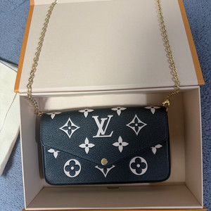 루이비통 펠리시 포쉐트 모노그램 앙프렝뜨 블랙 베이지